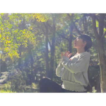 "[【7/19(土) AM11時～】「みるみるお金が貯まるヨガ」オンラインレッスン]"