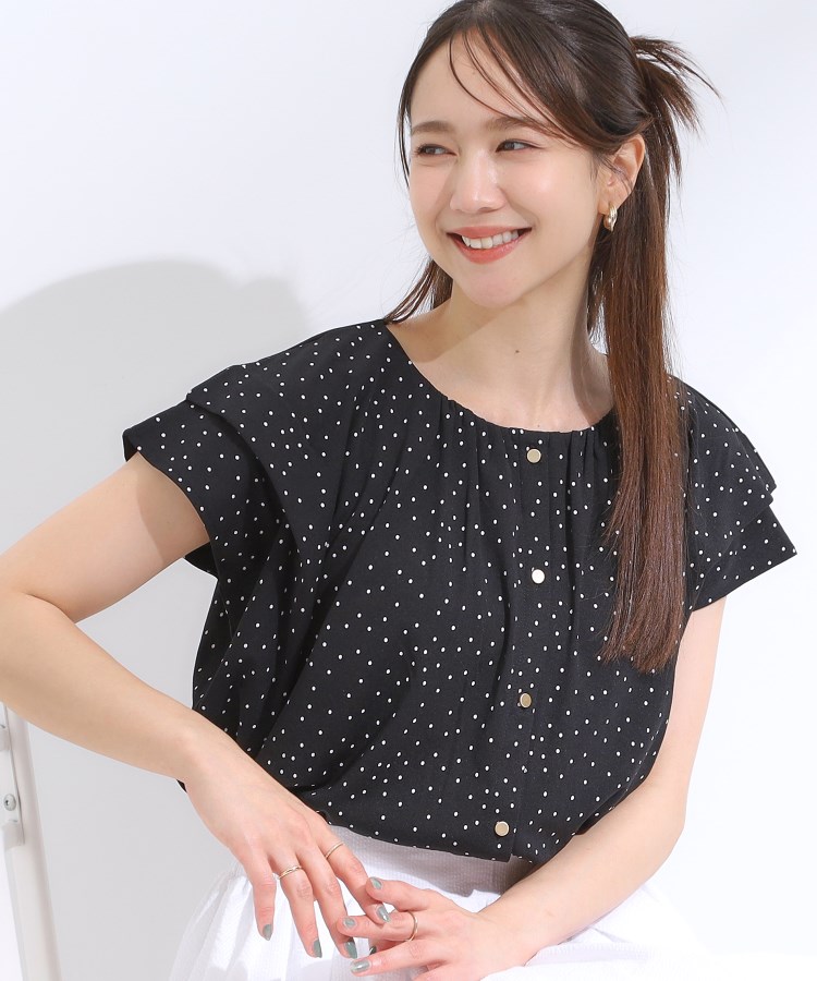 【S-LL/ひんやり】きちんと見えで好印象 ドット柄デザイントップス
