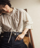 【石川梨華さん着用】フリルカラーリボンブラウス