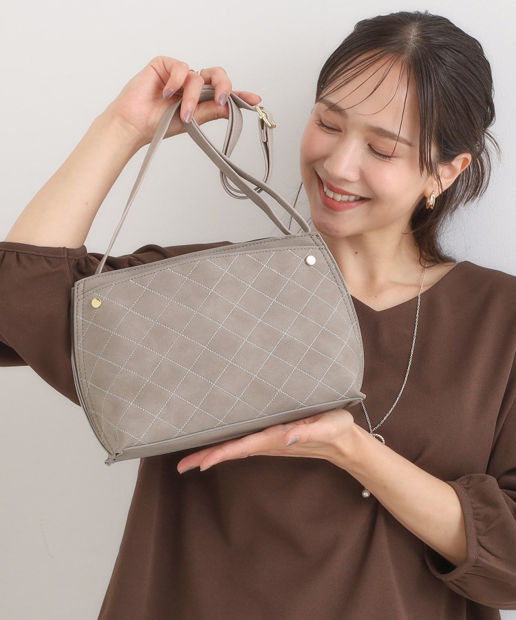 ステッチショルダーバッグ