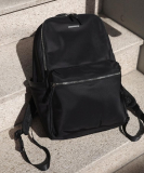 【CLASSY.12月号掲載/荷重軽減】サスペンションマルチポケットリュック