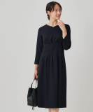 【手洗い可／日本製】タックデザインワンピース