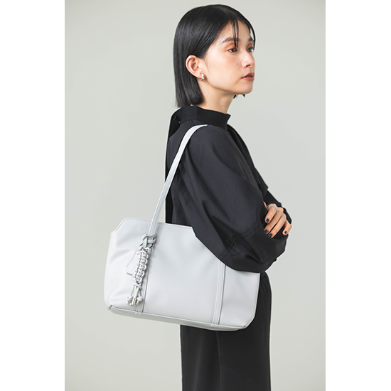 [cache cache]結びチャーム付き2wayワイドトート
