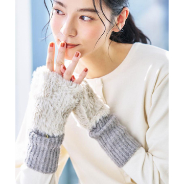 フェイクファーアームウォーマー