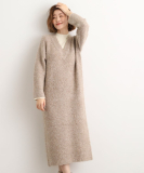 一枚でレイヤードコーデ完成！ブークレーニットワンピース