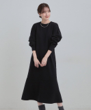 "スタイルがすっきりに見える 裾マーメイドニットワンピース"