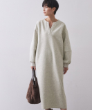 ストレッチメルトンキーネックワンピ【洗濯機OK】