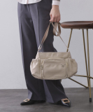 フロントポケット3層デザインショルダーバッグ【マルチポケット】