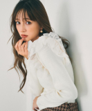 ショルダーチュールフリルハイネックニット【洗濯機OK/抗ピル】