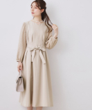 【ハレの日・通勤】レース袖タックフレアワンピース