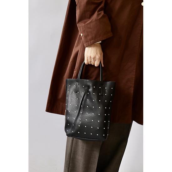 [MILLELA FIRENZE]【A4対応】イタリア製レザースタッズミニトートバッグ