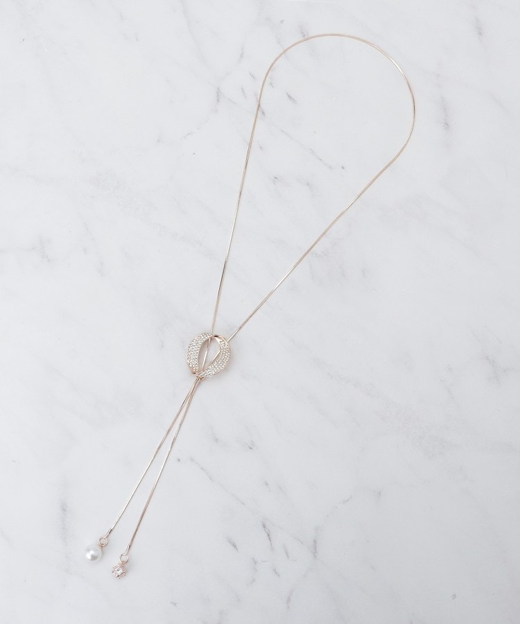 キラキラループタイネックレス