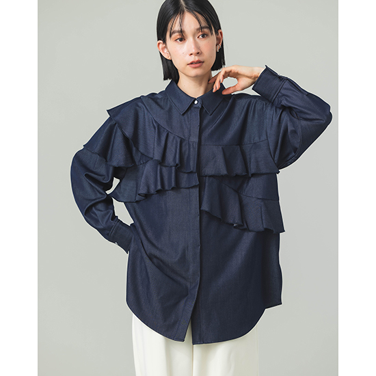 [RAW FUDGE]【洗える】アシメフリルデニムブラウス