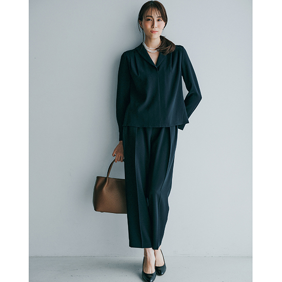 [anuans]ダブルサテンテーパードパンツ