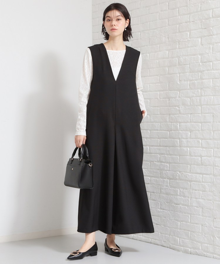 Vネックオールインワン