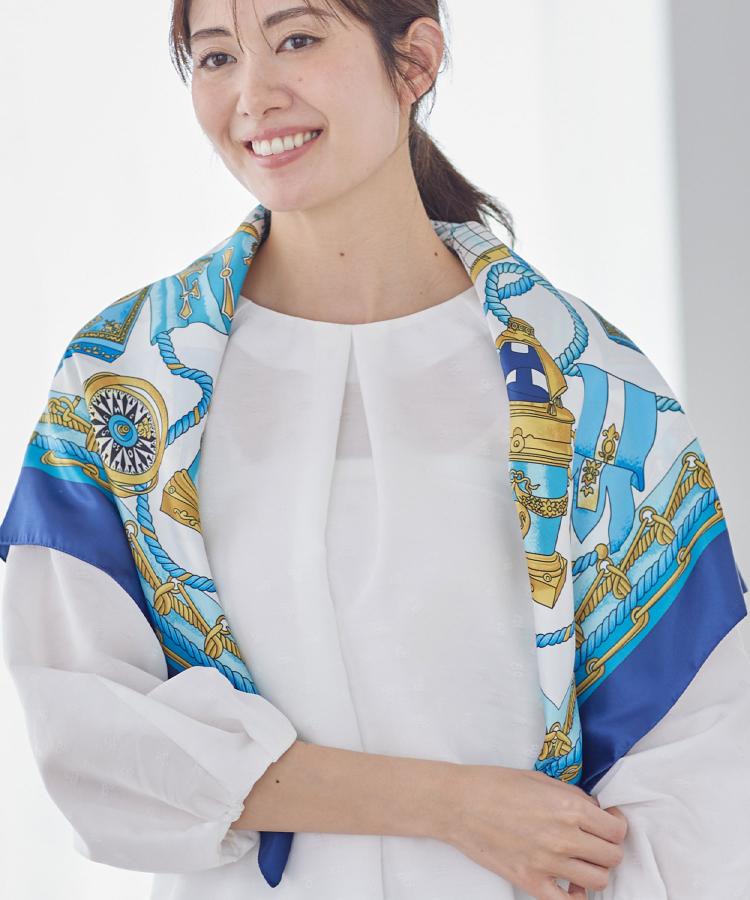 大判スクエアスカーフ