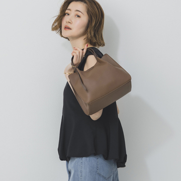 [cache cache] フェイクレザーショルダーバッグ付スクエアトート