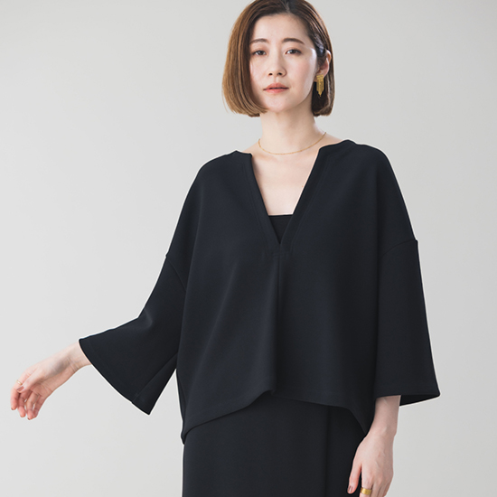 [...& DEAR]【洗える】ニットジョーゼットキーネックプルオーバー