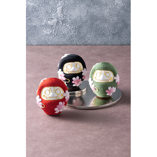 [つまみ細工一凛堂]つまみ細工で飾る張り子だるま